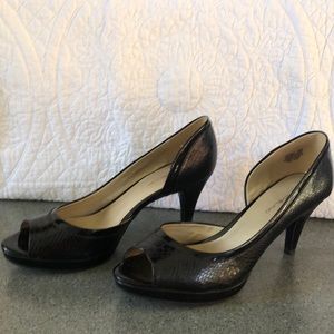 Bandolino black heels size 10
